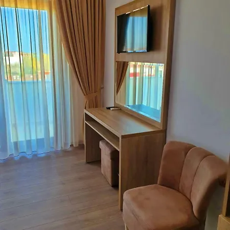 Valurile Marii Vama - Veche Gasthuis 4*