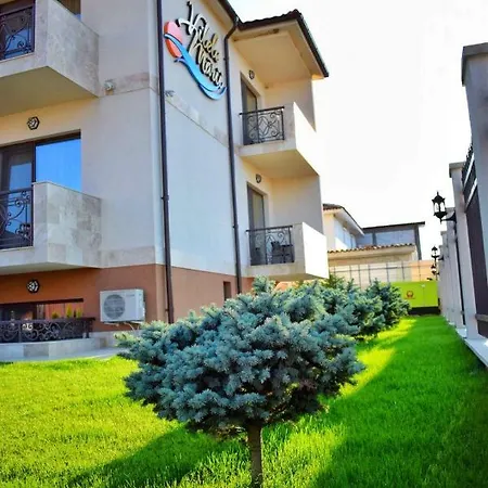 Valurile Marii Vama - Veche 4*